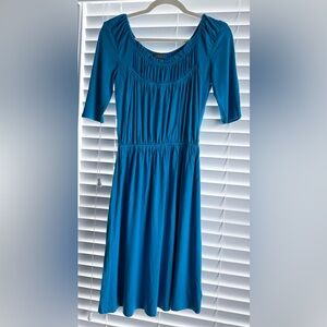 Kristin Davis blue half sleeve stretchy dress size small elastic waist
